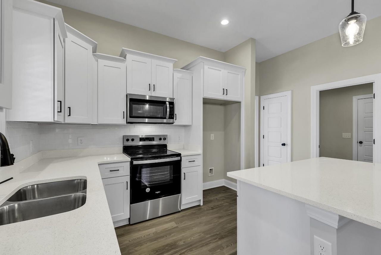 4316 Juniper Bay Rd.  Photo 9