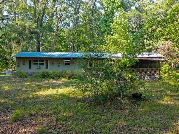 663 NE 260th Ave, Old Town, FL 32680