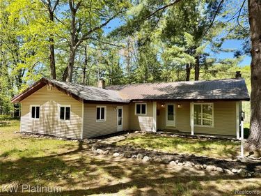 7050 Valley Lane, Briley Twp, MI 49709