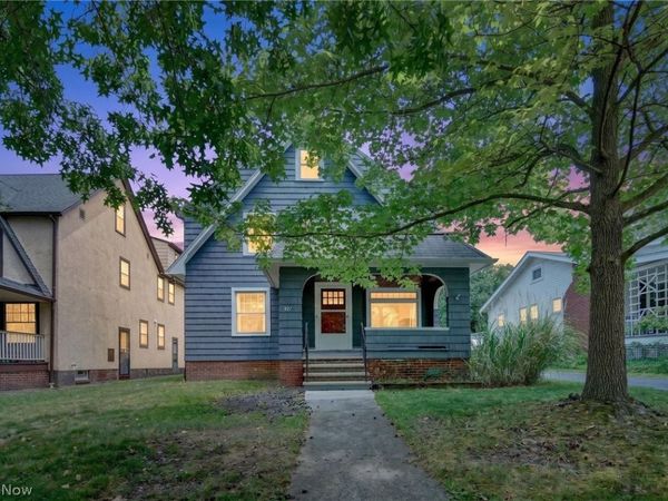 927 Englewood Road , Cleveland Heights, OH 44121