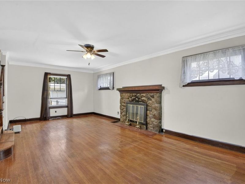 927 Englewood Road , Cleveland Heights, OH 44121 Photo 11