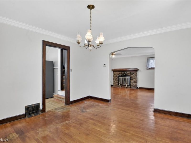 927 Englewood Road , Cleveland Heights, OH 44121 Photo 13