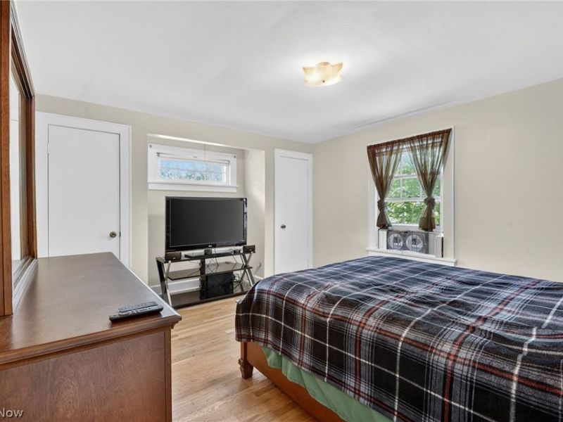 927 Englewood Road , Cleveland Heights, OH 44121 Photo 17