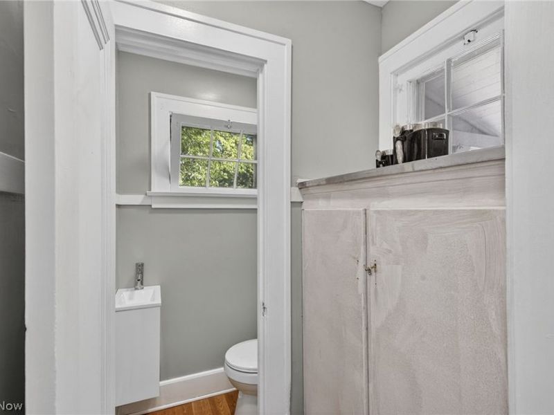 927 Englewood Road , Cleveland Heights, OH 44121 Photo 23