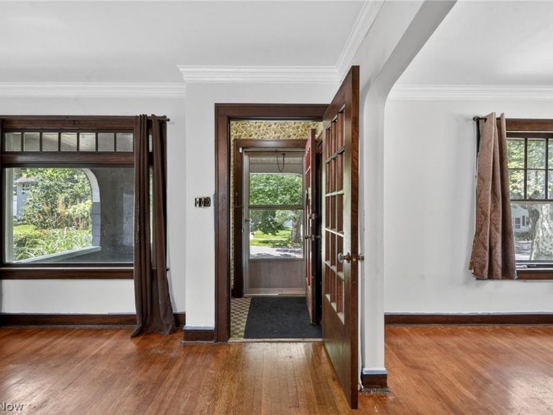 927 Englewood Road , Cleveland Heights, OH 44121 Photo 7
