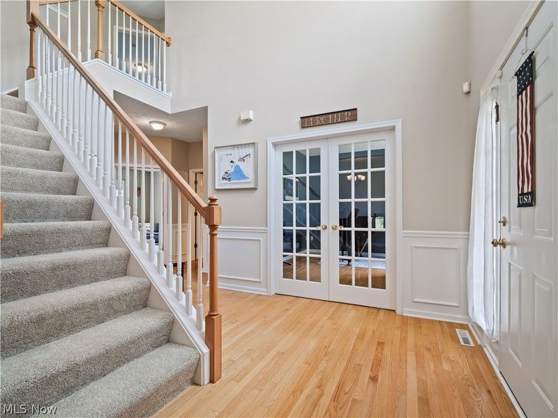 27336 Maurer Drive , Olmsted Township, OH 44138 Photo 4