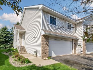 917 Countryside Road, Waconia, MN 55387