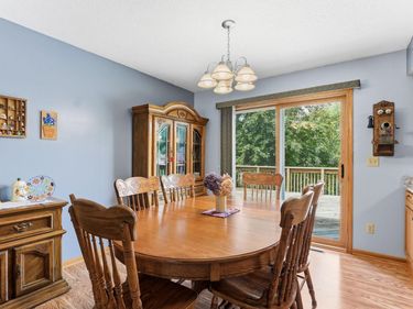 6666 12th Street N, Oakdale, MN 55128