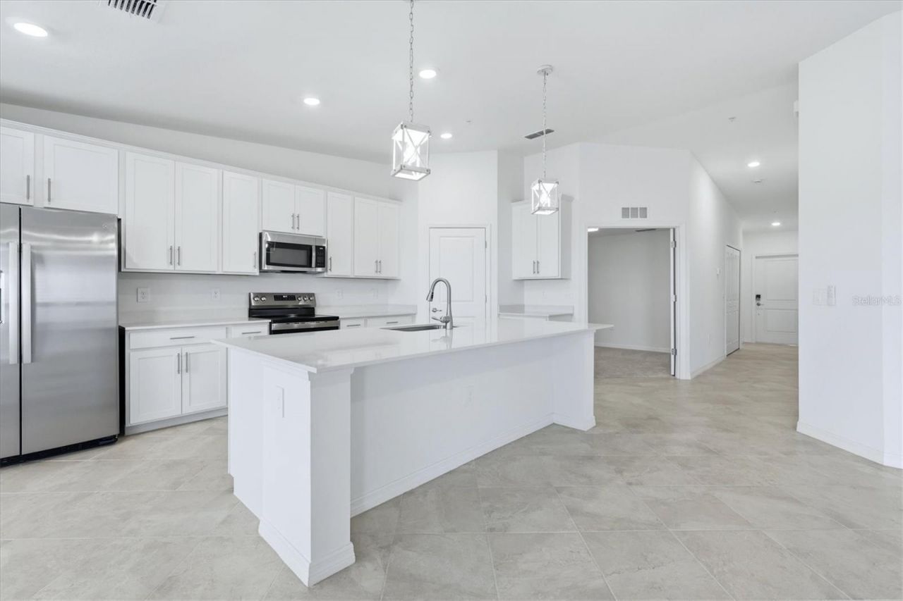 18923 Scallop Loop , Unit 205, Bradenton, FL 34211 Photo