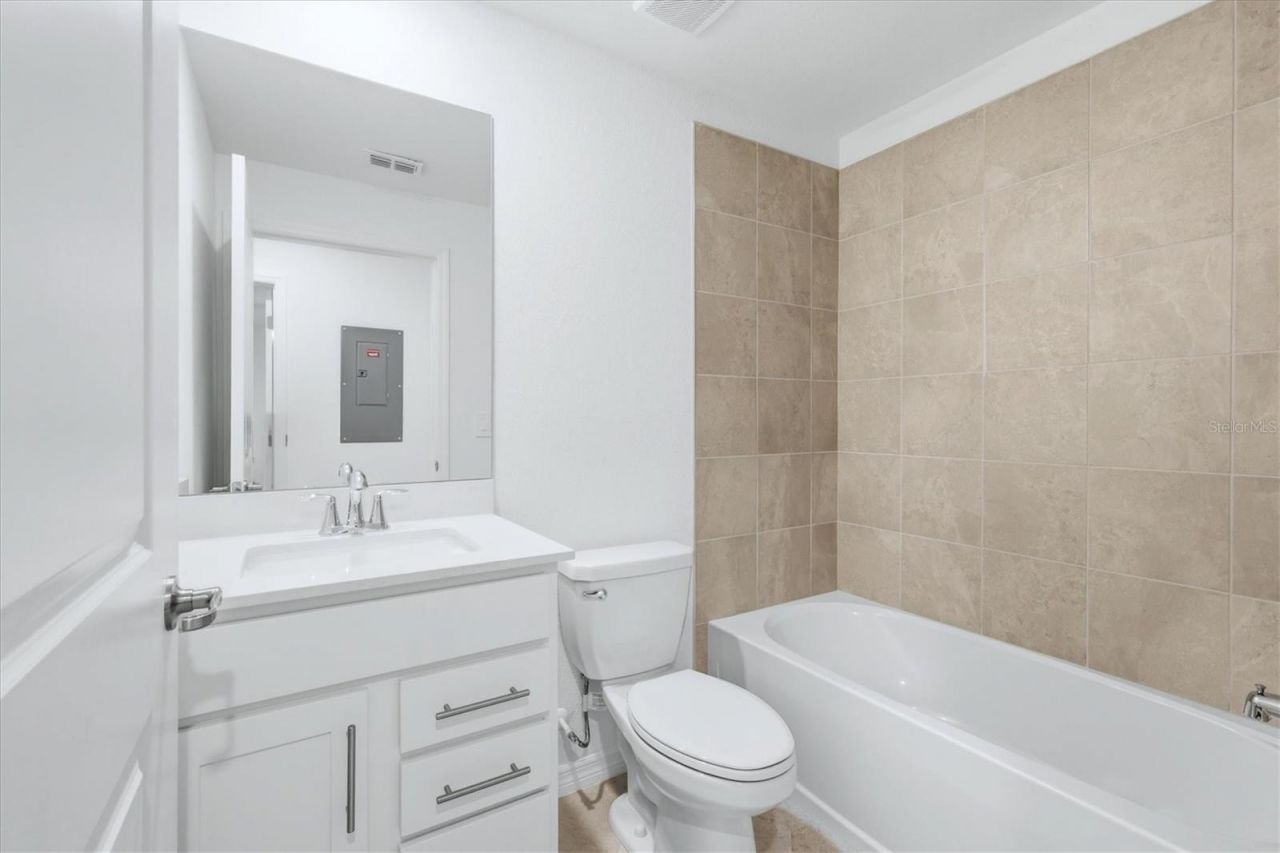 18923 Scallop Loop , Unit 205, Bradenton, FL 34211 Photo