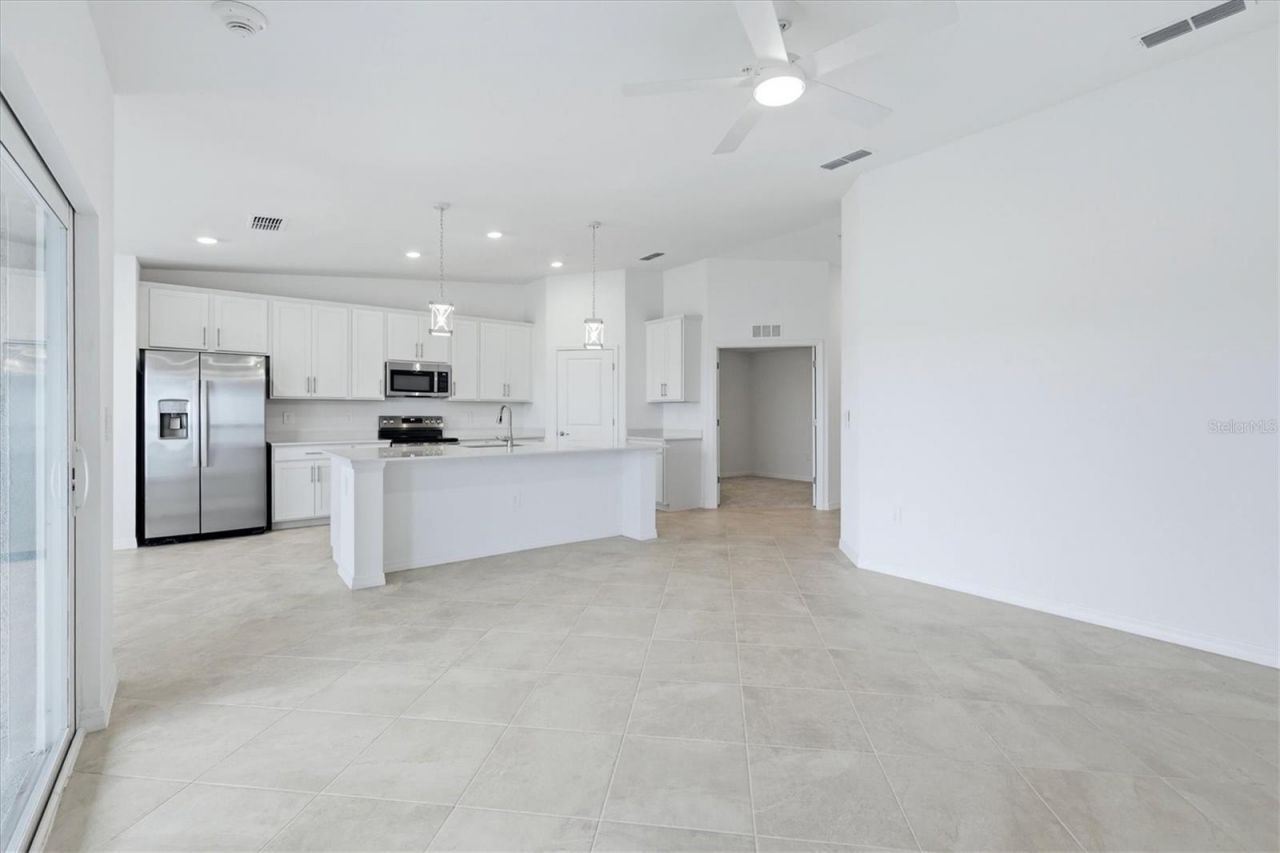18923 Scallop Loop , Unit 205, Bradenton, FL 34211 Photo
