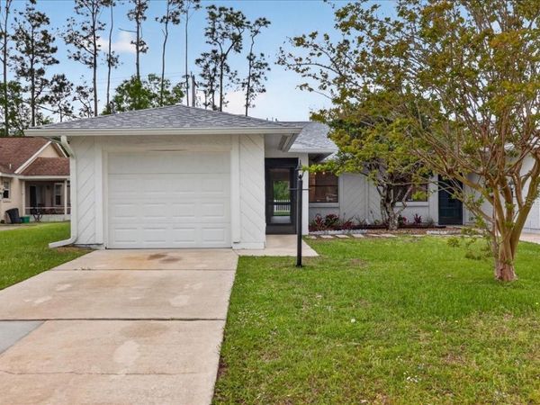 10 BREN MAR LANE , PALM COAST, FL 32137