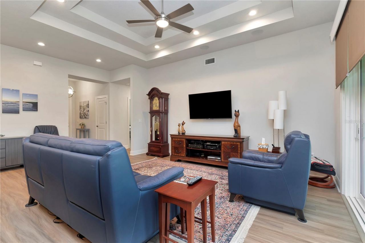 2989 Breezy Meadows Drive, Clearwater, FL 33760 Photo