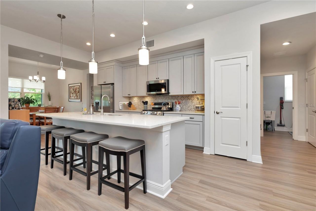 2989 Breezy Meadows Drive, Clearwater, FL 33760 Photo