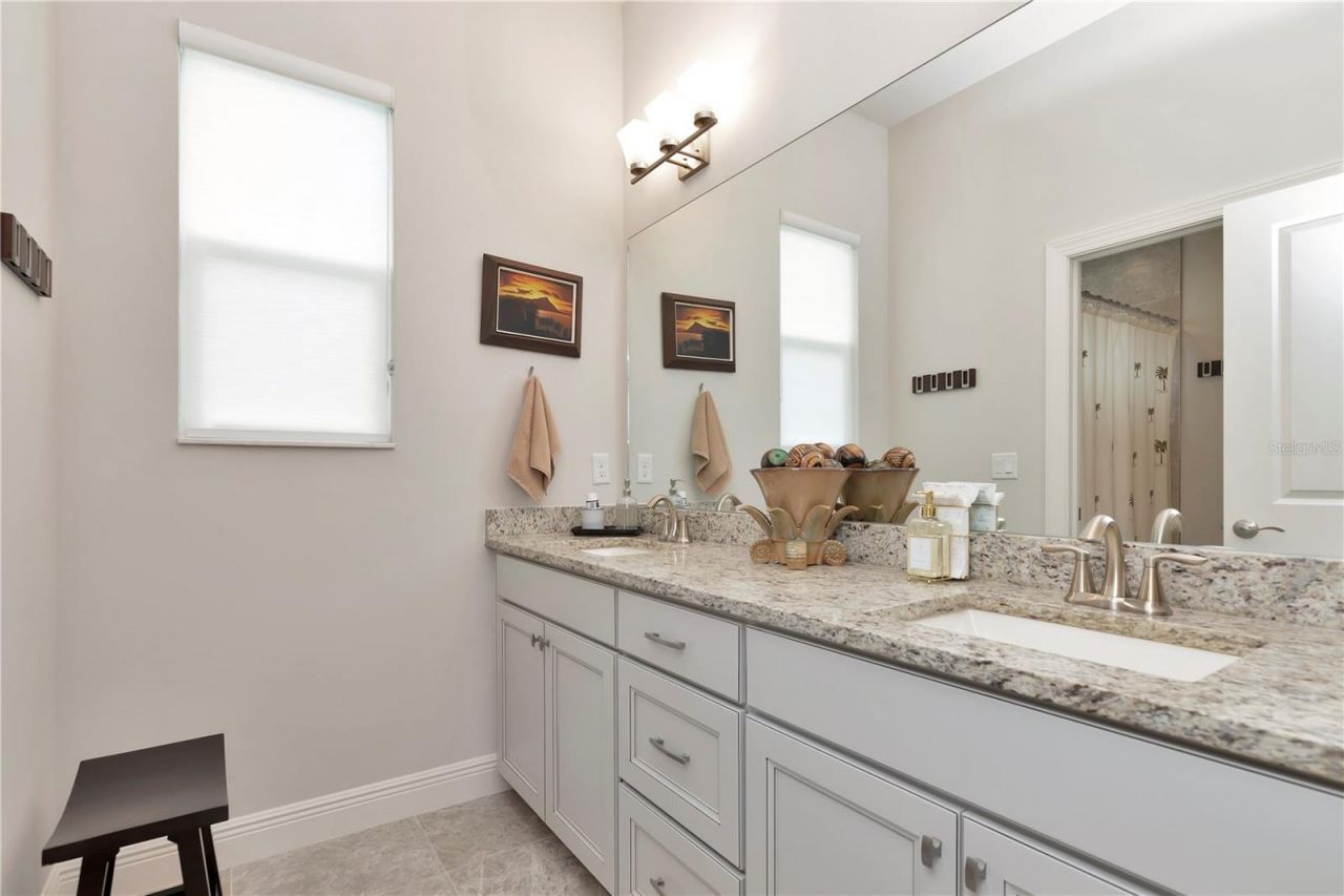 2989 Breezy Meadows Drive, Clearwater, FL 33760 Photo