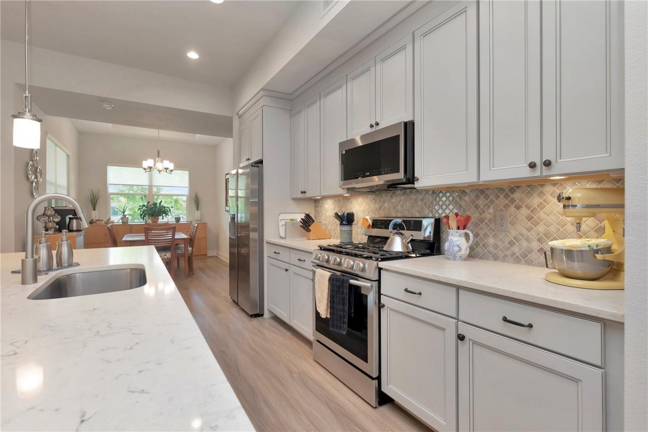 2989 Breezy Meadows Drive, Clearwater, FL 33760 Photo