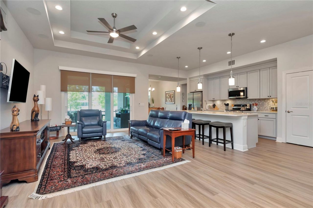 2989 Breezy Meadows Drive, Clearwater, FL 33760 Photo