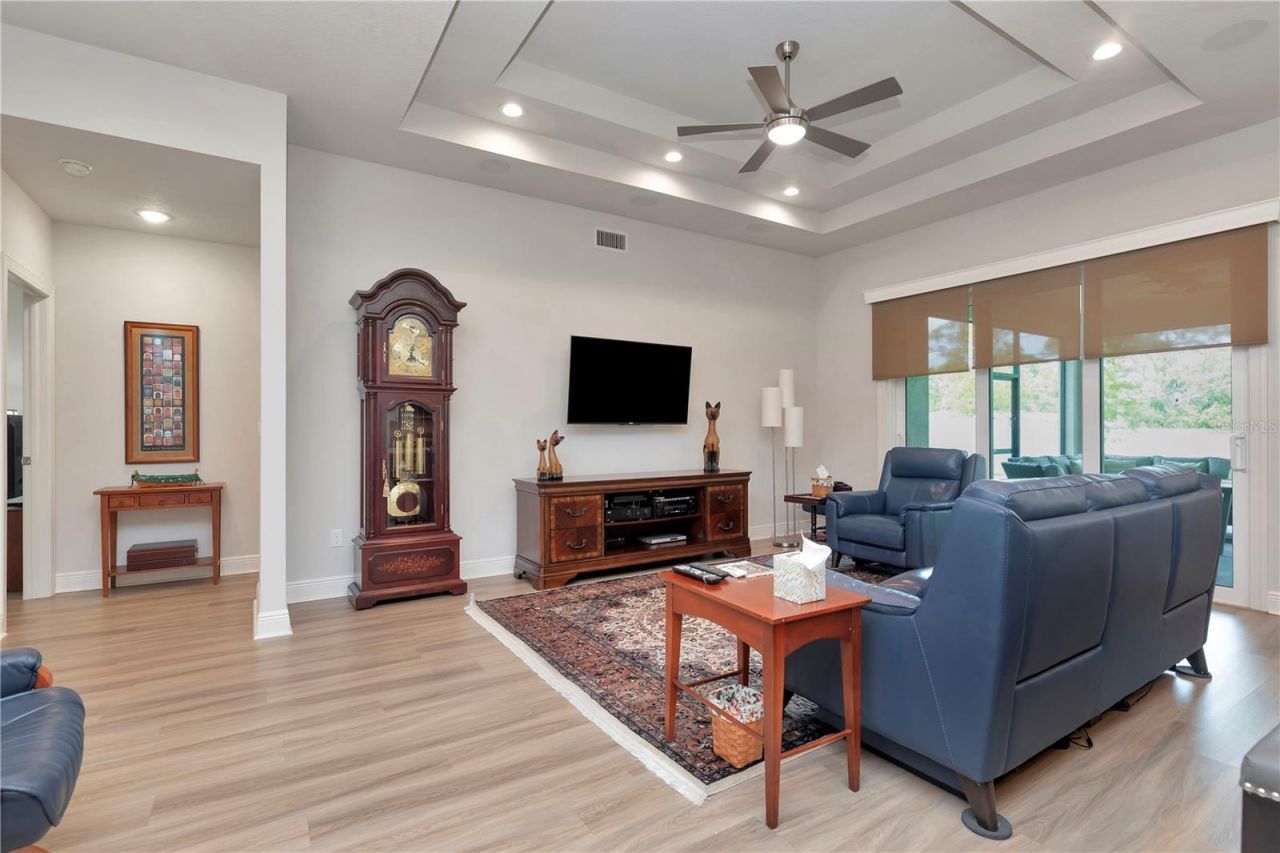 2989 Breezy Meadows Drive, Clearwater, FL 33760 Photo