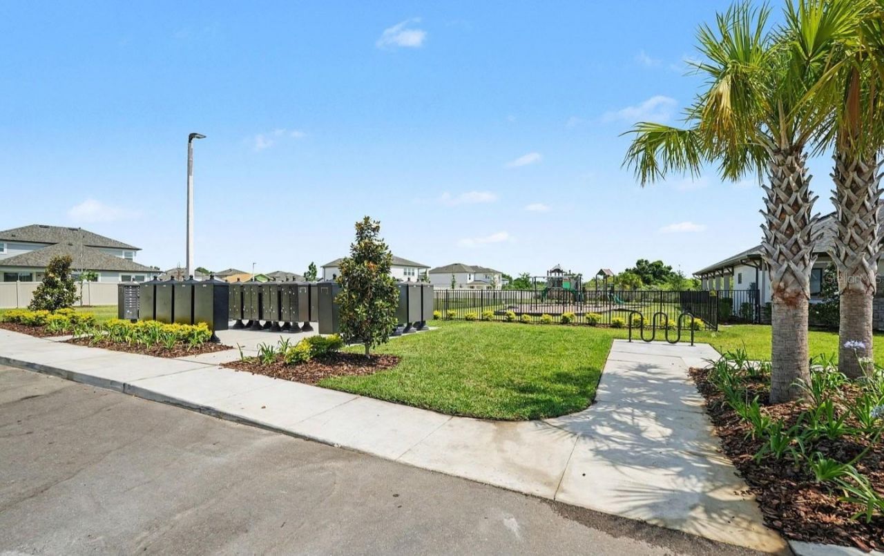 2950 Adams Cross Drive , Zephyrhills, FL 33540 Photo