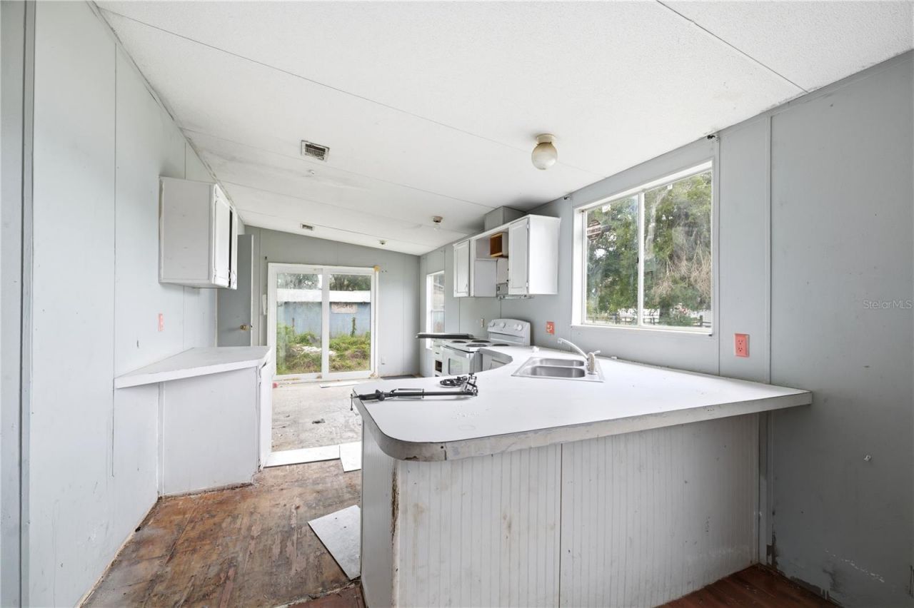 7120 20th Street , Zephyrhills, FL 33540 Photo