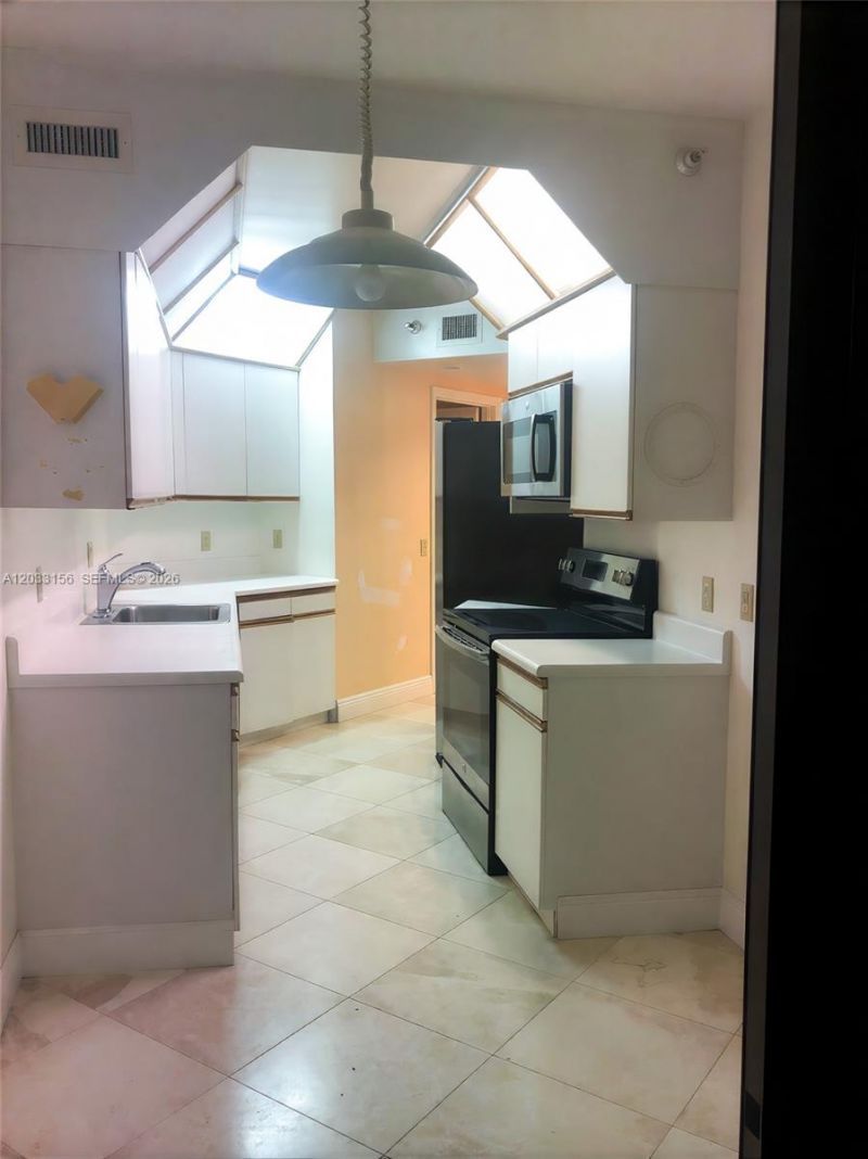 3610 Yacht Club Dr , Unit 312, Aventura, FL 33180 Photo