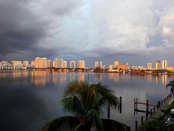 16546 NE 26th Ave , Unit 4C, North Miami Beach, FL 33160