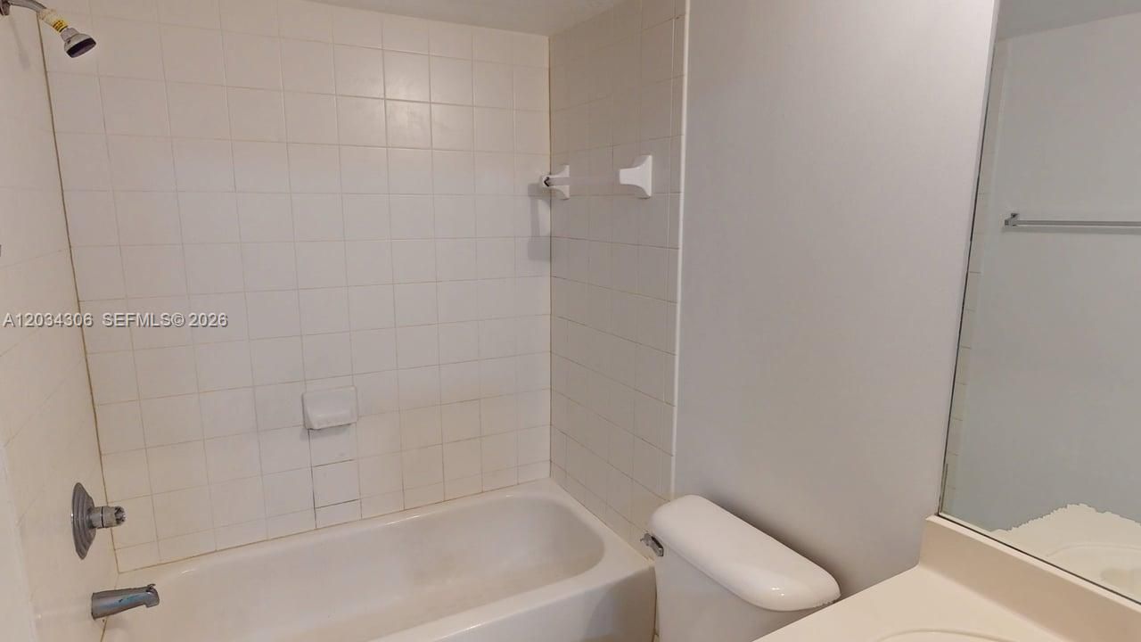 2921 SE 13th Rd, Unit 104-39, Homestead, FL 33035 Photo