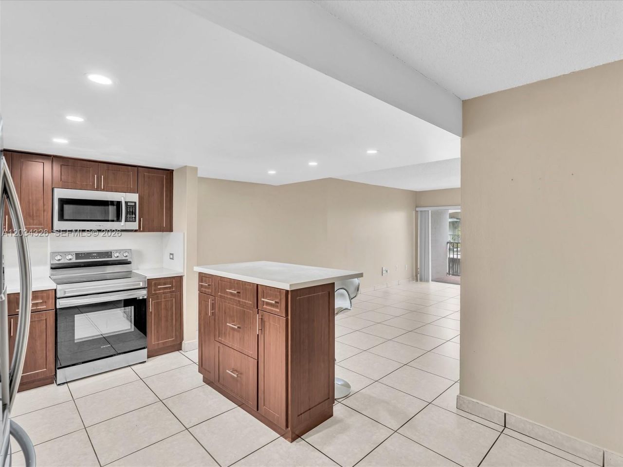 210 NW 87th Ave , Unit L206, Miami, FL 33172 Photo