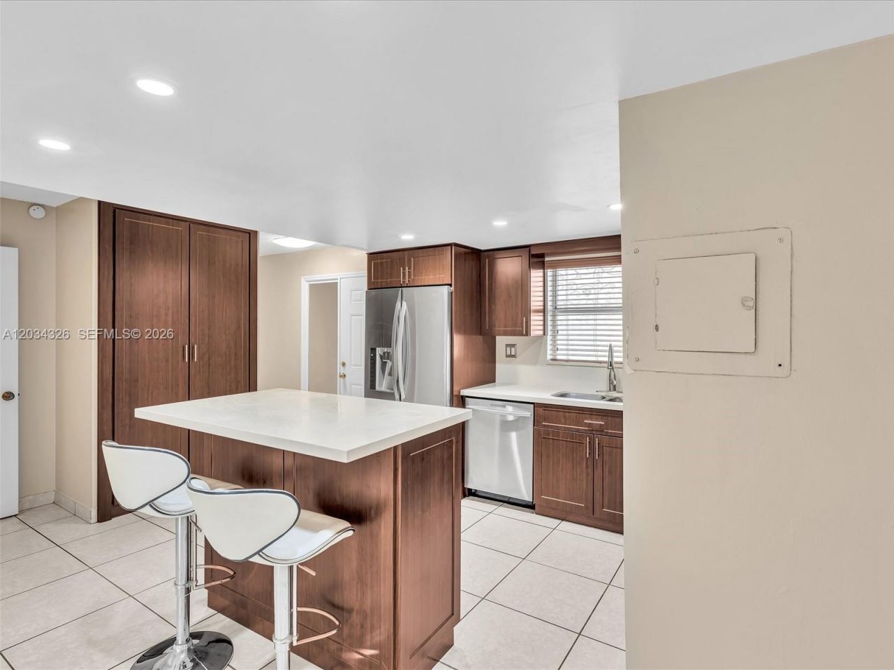 210 NW 87th Ave , Unit L206, Miami, FL 33172 Photo