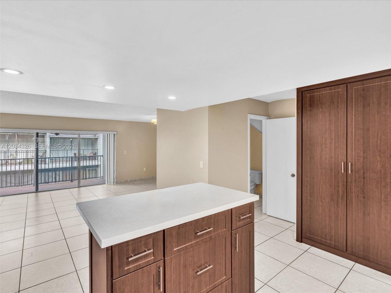 210 NW 87th Ave , Unit L206, Miami, FL 33172 Photo