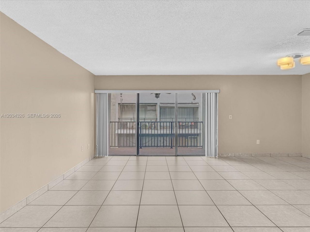 210 NW 87th Ave , Unit L206, Miami, FL 33172 Photo