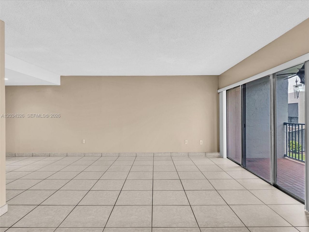 210 NW 87th Ave , Unit L206, Miami, FL 33172 Photo