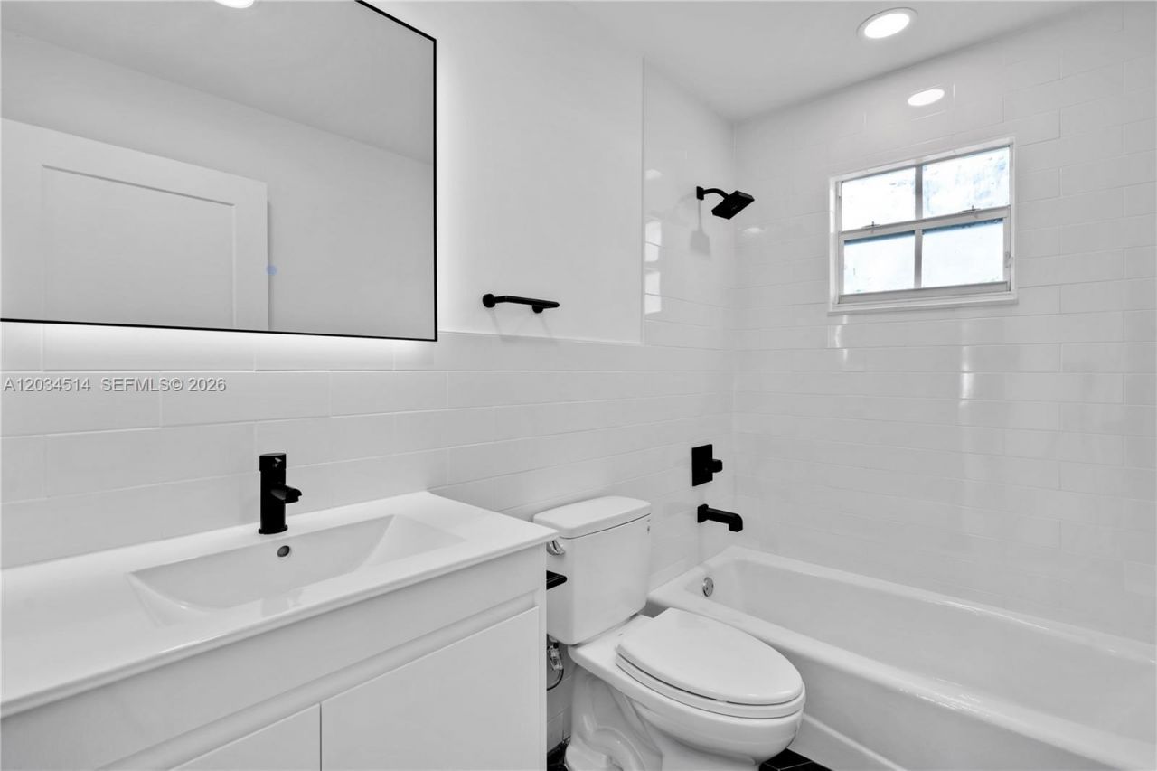 407 NW 45th St , Unit na, Miami, FL 33127 Photo