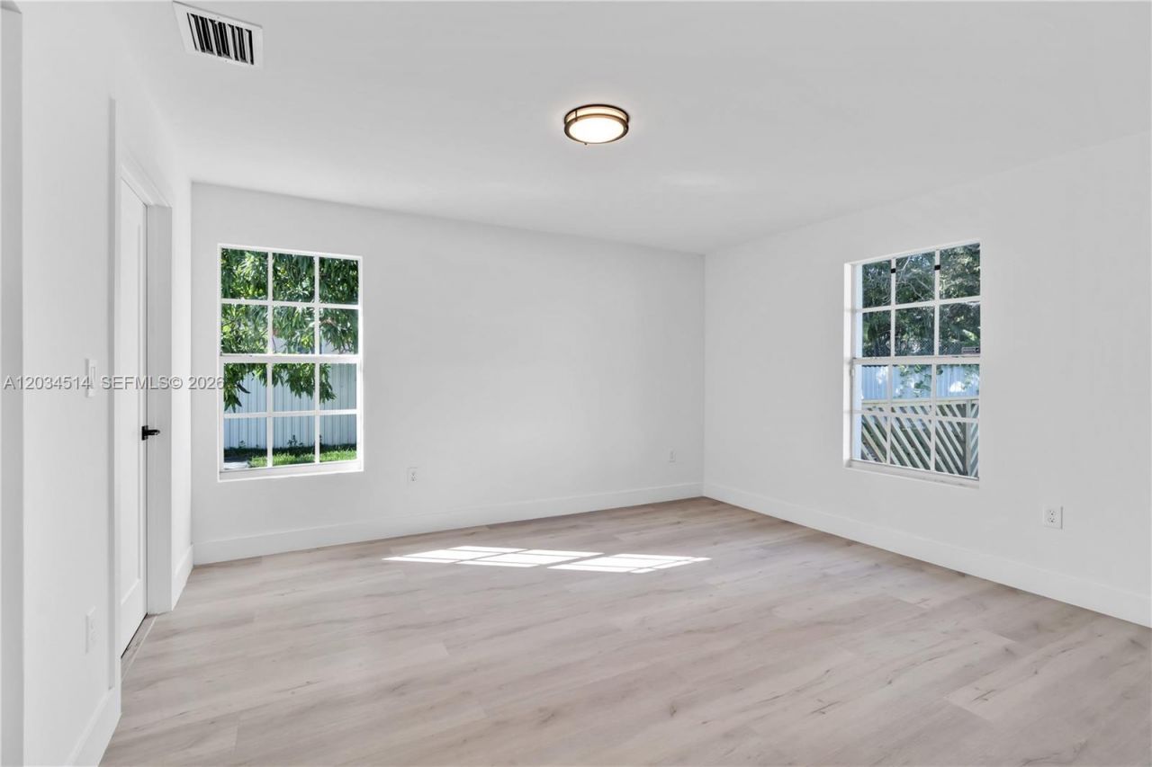 407 NW 45th St , Unit na, Miami, FL 33127 Photo