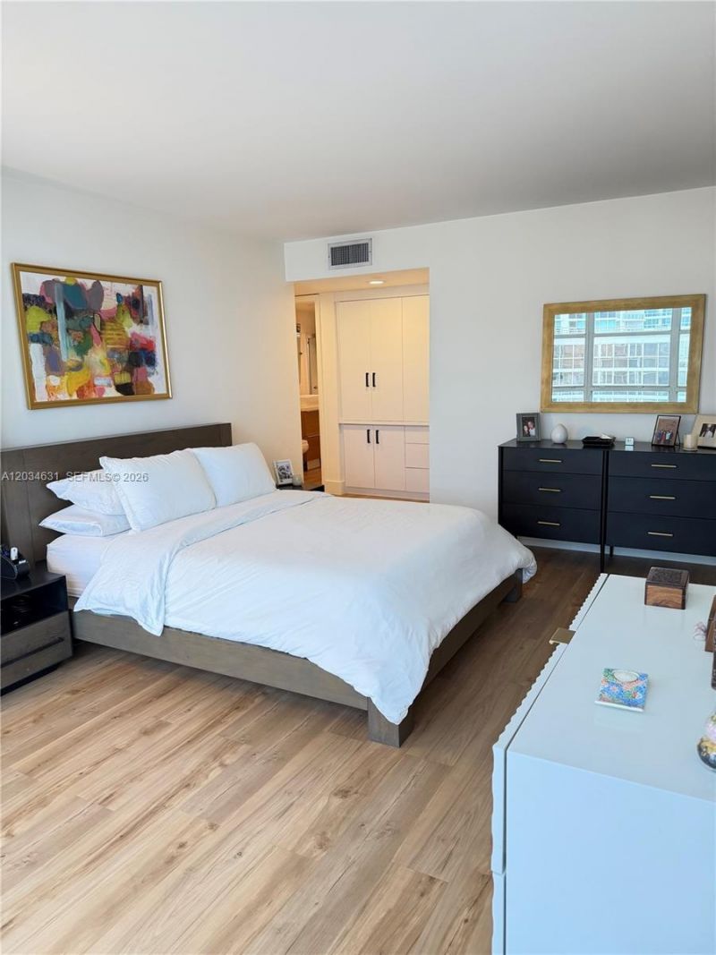 1925 Brickell Ave , Unit 2011, Miami, FL 33129 Photo