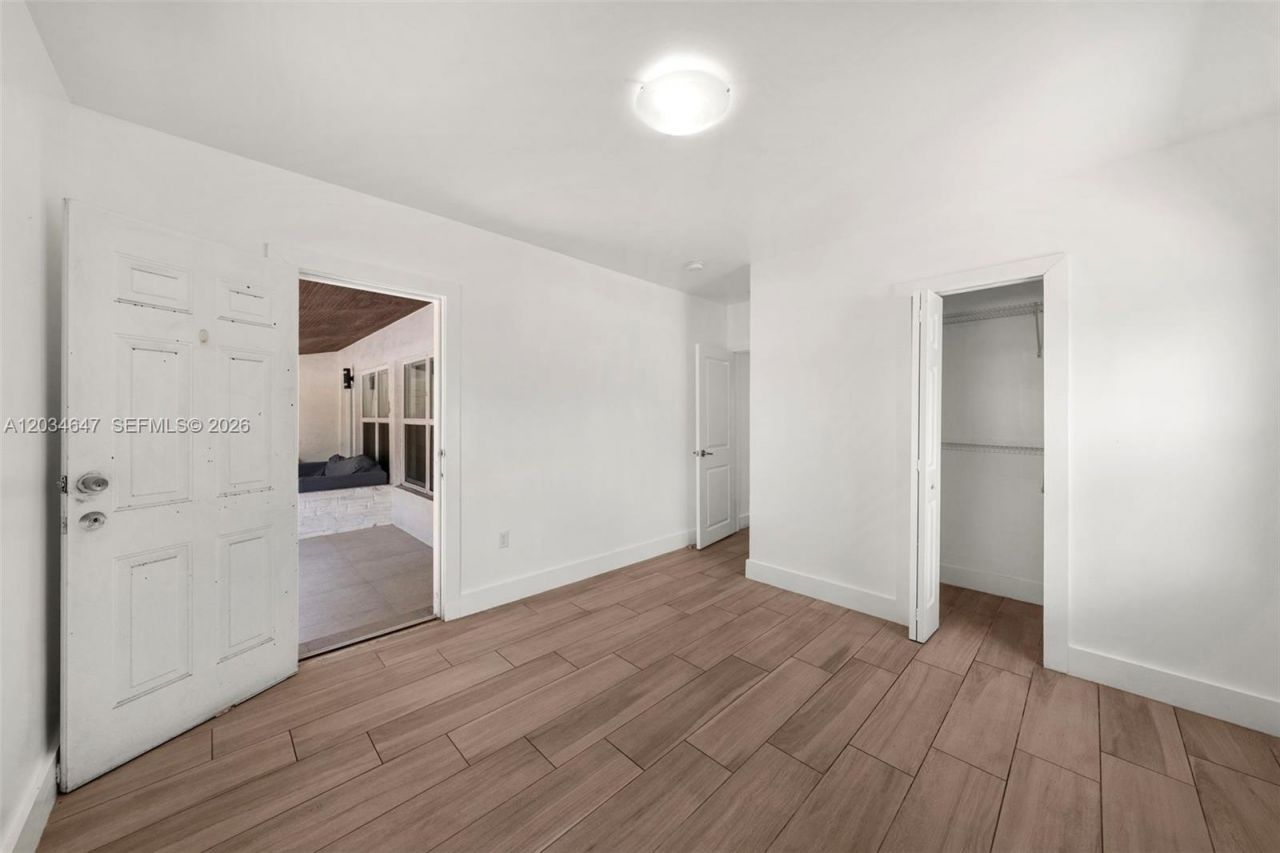 520 NW 104th St , Unit 520, Miami, FL 33150 Photo