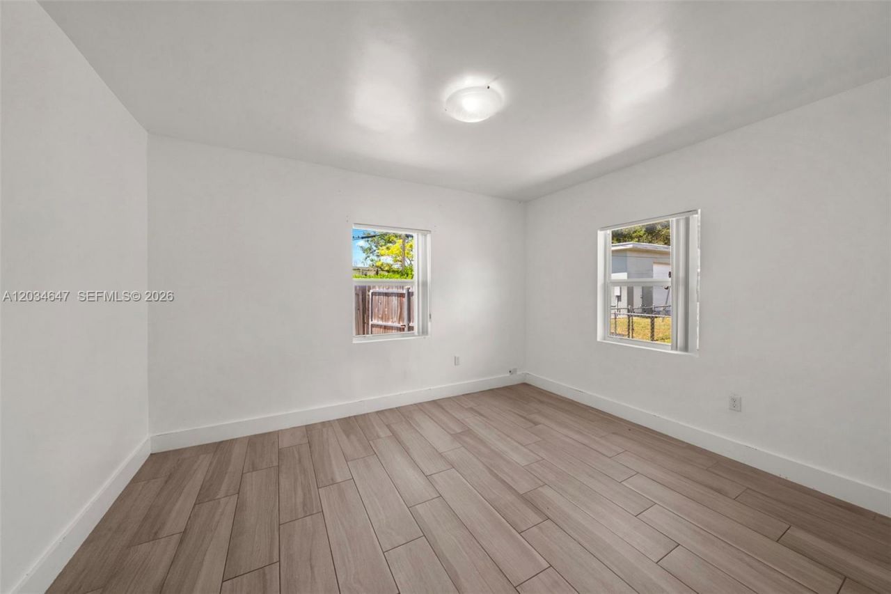520 NW 104th St , Unit 520, Miami, FL 33150 Photo