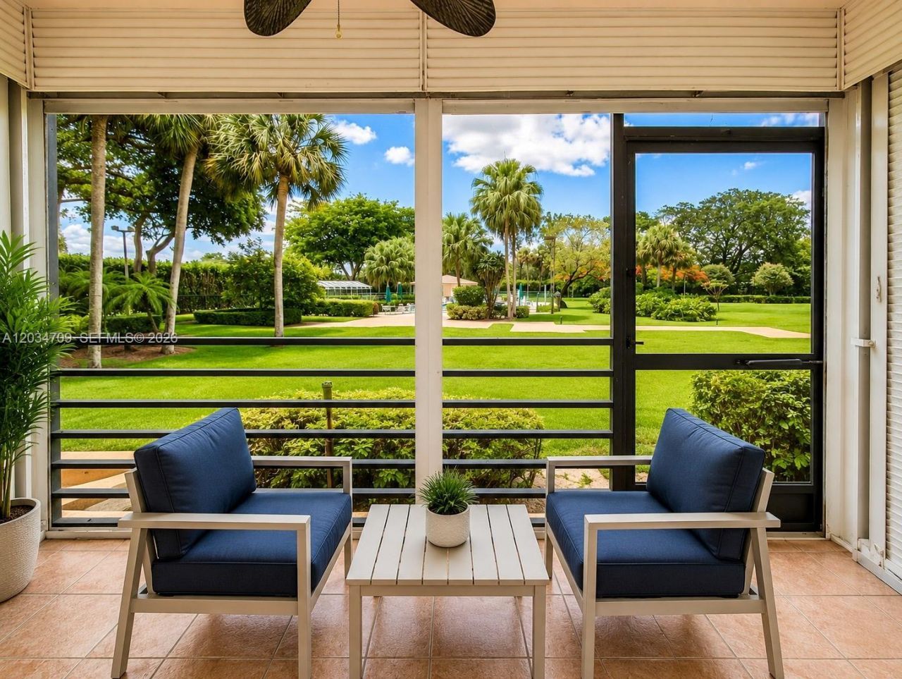 900 Saint Charles Pl, Unit L6, Pembroke Pines, FL 33026 Photo