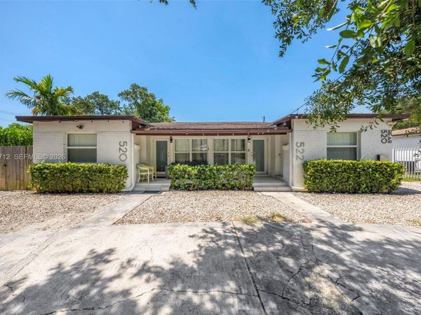 520 NW 104th St , Unit 522, Miami, FL 33150