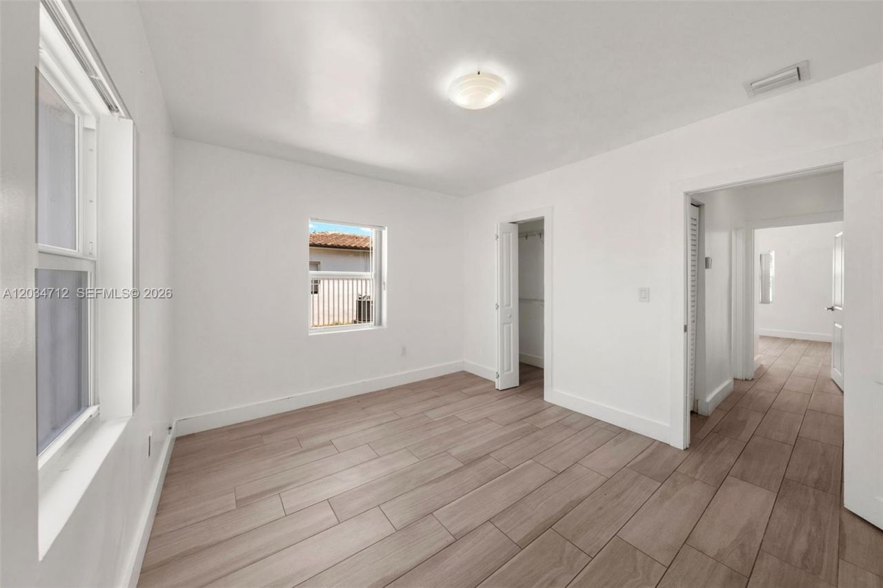 520 NW 104th St , Unit 522, Miami, FL 33150 Photo