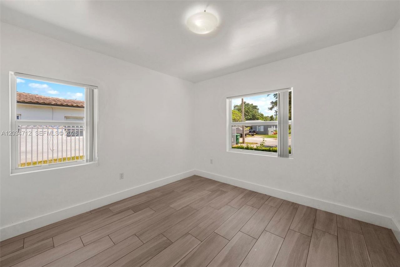 520 NW 104th St , Unit 522, Miami, FL 33150 Photo