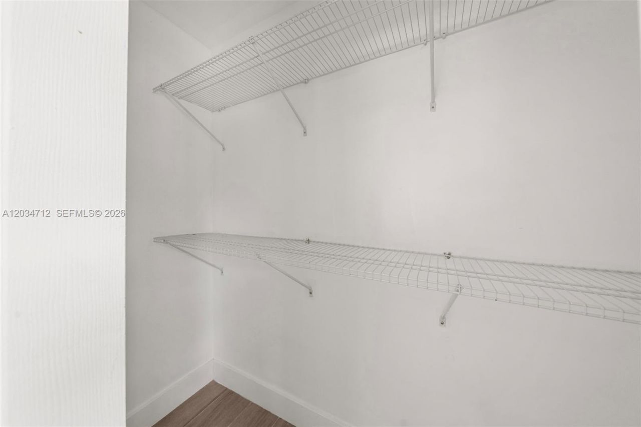 520 NW 104th St , Unit 522, Miami, FL 33150 Photo