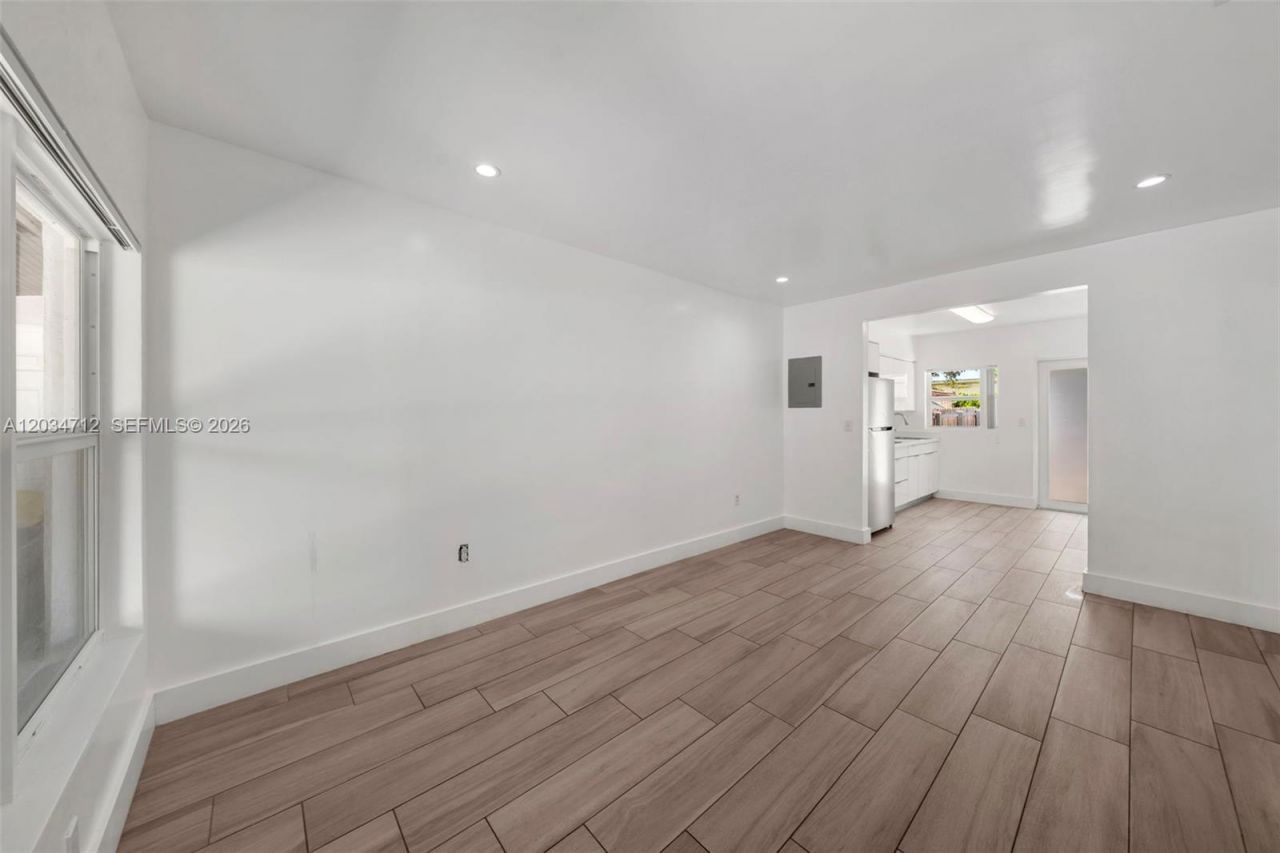 520 NW 104th St , Unit 522, Miami, FL 33150 Photo
