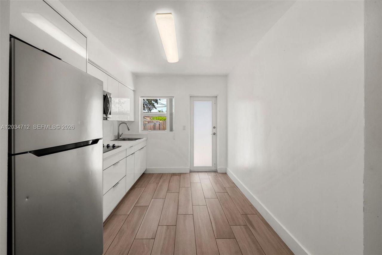 520 NW 104th St , Unit 522, Miami, FL 33150 Photo