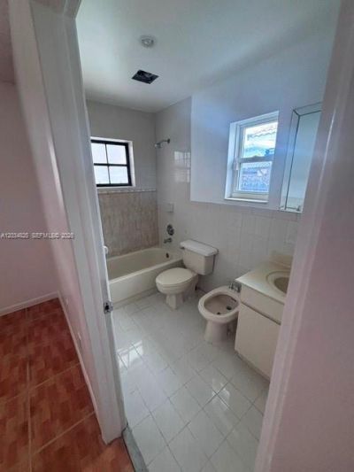 2485 W 70th Pl , Hialeah, FL 33016 Photo