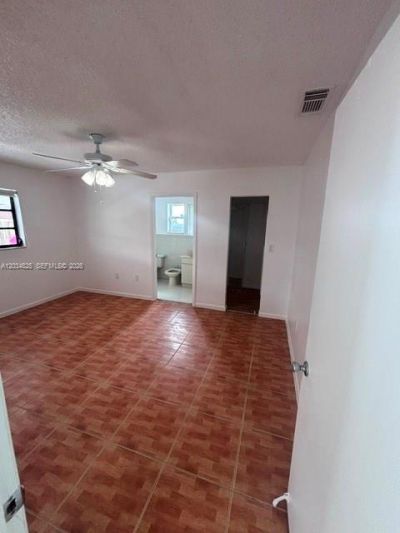 2485 W 70th Pl, Hialeah, FL 33016 Photo