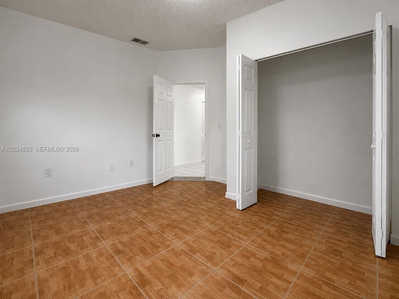 2485 W 70th Pl, Hialeah, FL 33016 Photo