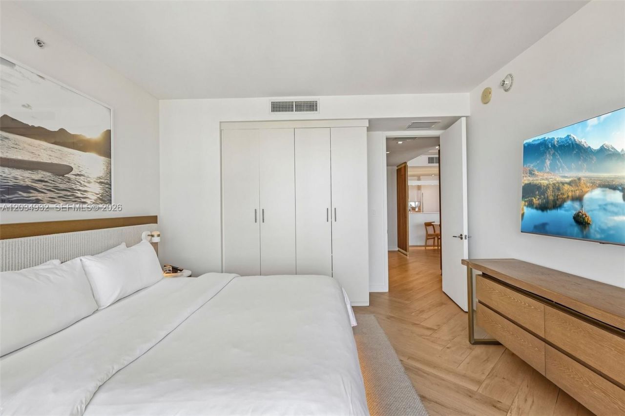 2201 Collins Ave , Unit 1019, Miami Beach, FL 33139 Photo