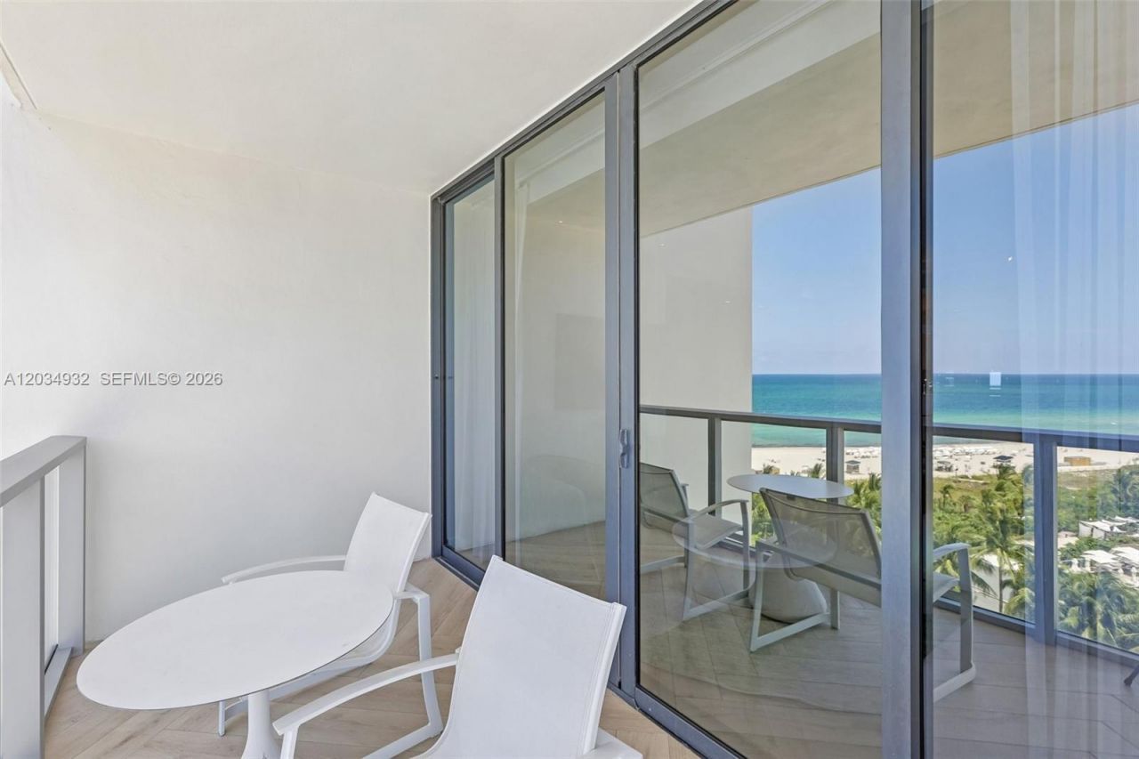 2201 Collins Ave , Unit 1019, Miami Beach, FL 33139 Photo