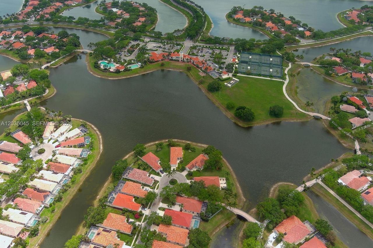 2104 Tigris Dr , Unit 2104, West Palm Beach, FL 33411 Photo
